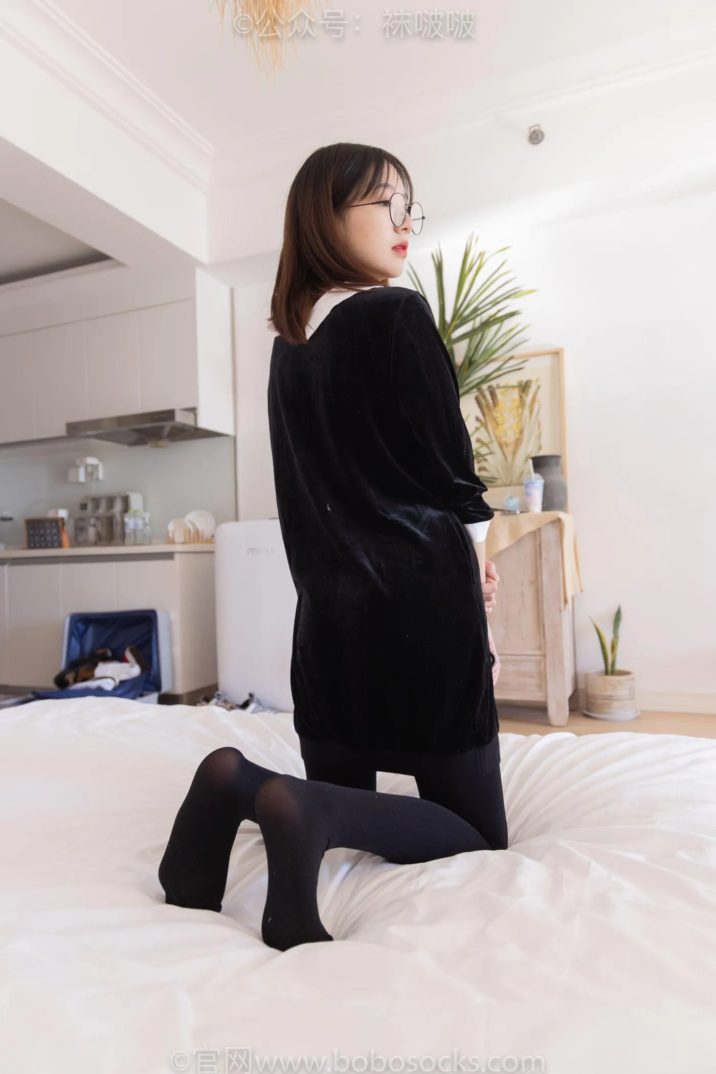 [BoBoSocks袜啵啵]NO.053 小甜豆-皮鞋、厚黑丝、黑色蕾丝船袜 [143P]插图5